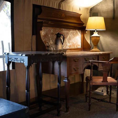 Kwambili Game Lodge Thornybush Game Reserve Luaran gambar